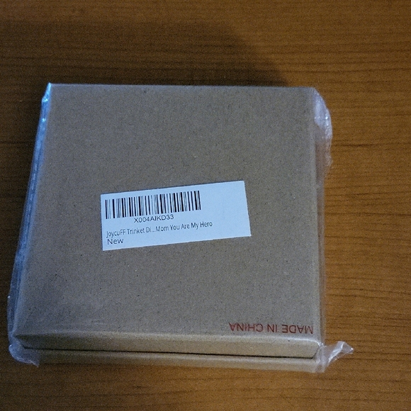 Chic Gold-Trimmed White Jewelry Tray - Picture 9 of 10